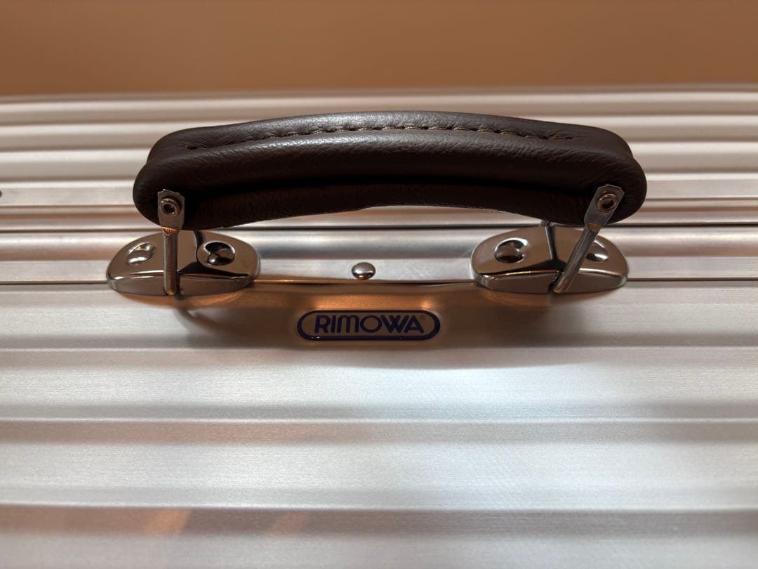 リモワRIMOWA クラシックフライトtrolley 82L 2輪廃盤モデル
