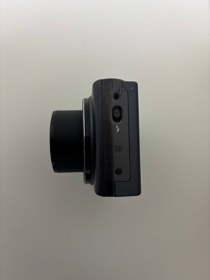 Canon PowerShot SX620 HS 本体と付属品