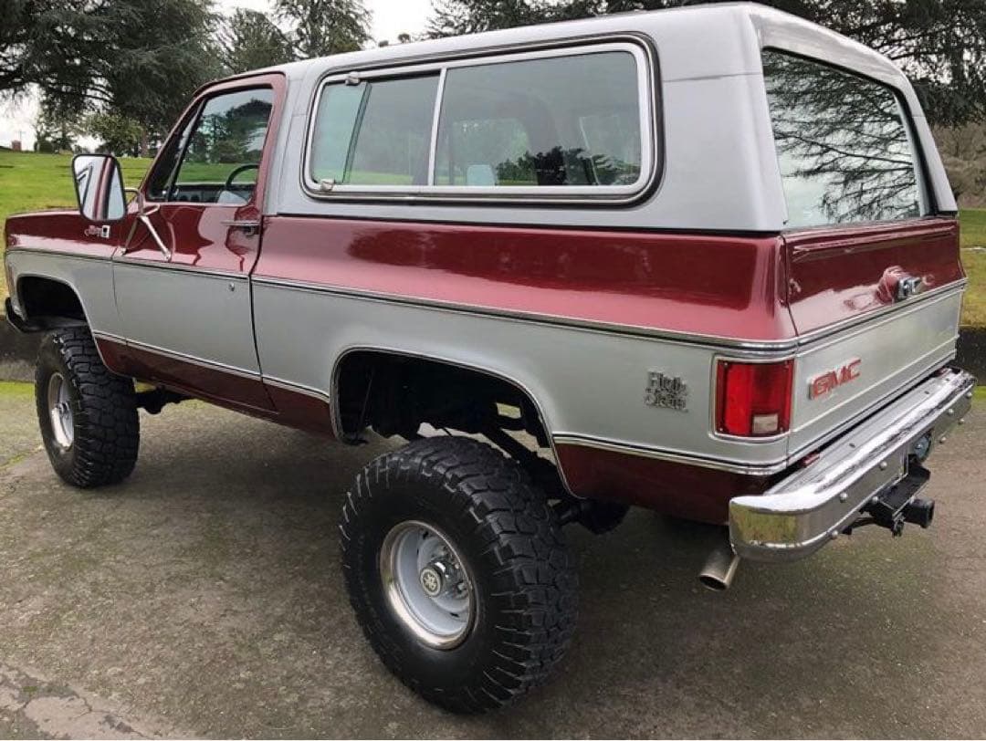 グリーンライト '87 GMC ジミー リフテッド 紺／白