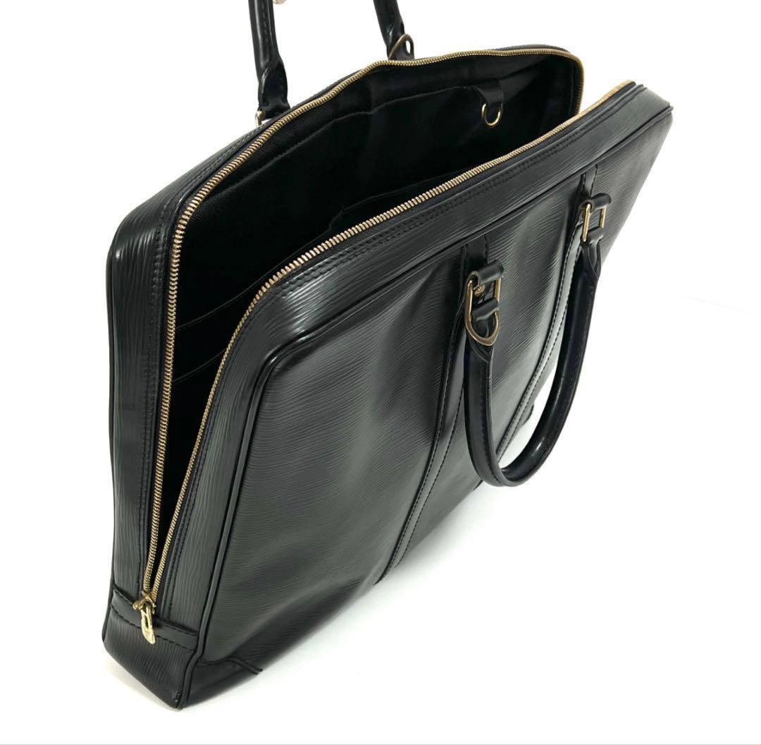 ルイヴィトン　エピ　ポルト　ドキュマン　ヴォワヤージュ　ビジネスバッグ　ノワール