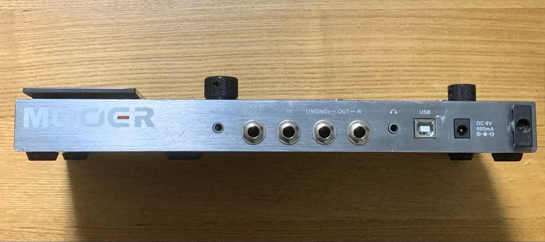 ギター Mooer GE200