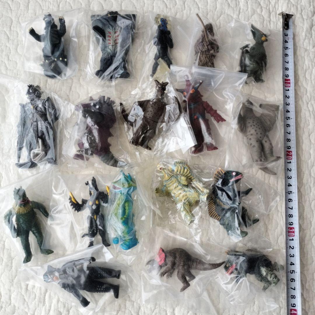 本日最安値【まとめ売り】ウルトラ怪獣　約134体　ピグモン　レッドキング　希少品