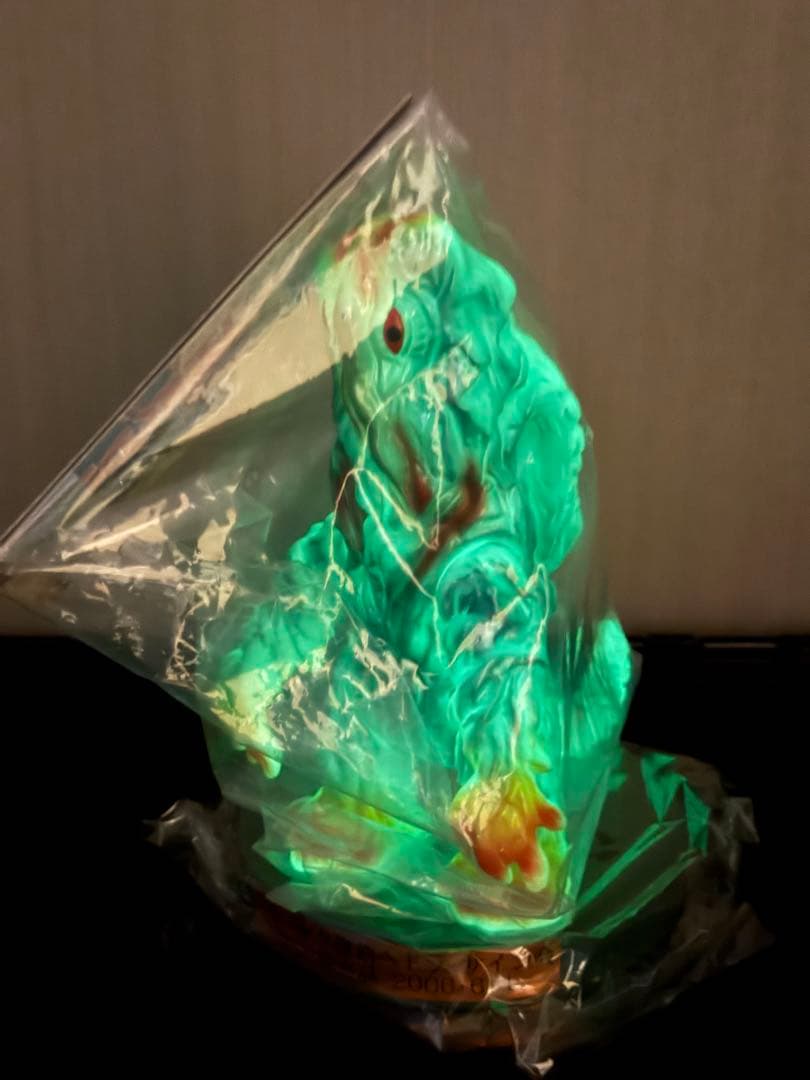 M1号　蓄光　ヘドラ　サイン台座セット