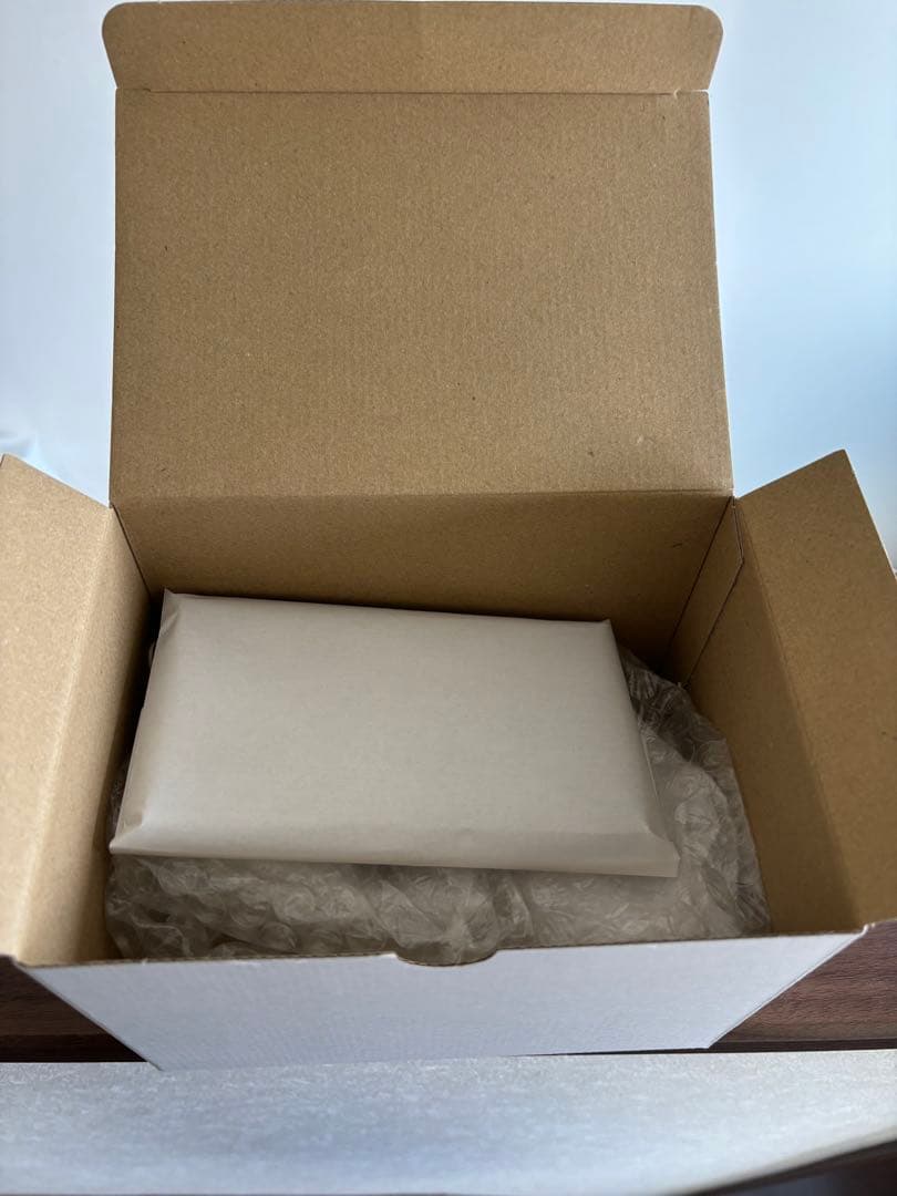 ◻️ガラス作家 金津沙矢香さん◻️ガラスのおひな様 南天◻️新品未使用