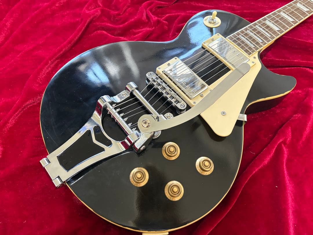レスポールタイプ　ラッカーフィニッシュ　コンポーネントギター　ビグスビータイプ