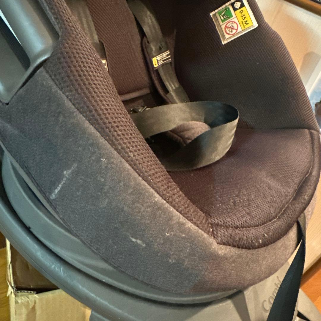 combi チャイルドシート