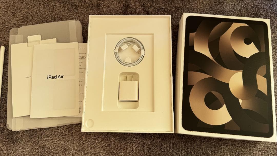 美品 iPad Air 第5世代 256GB Wi-Fi スターライト容量98％