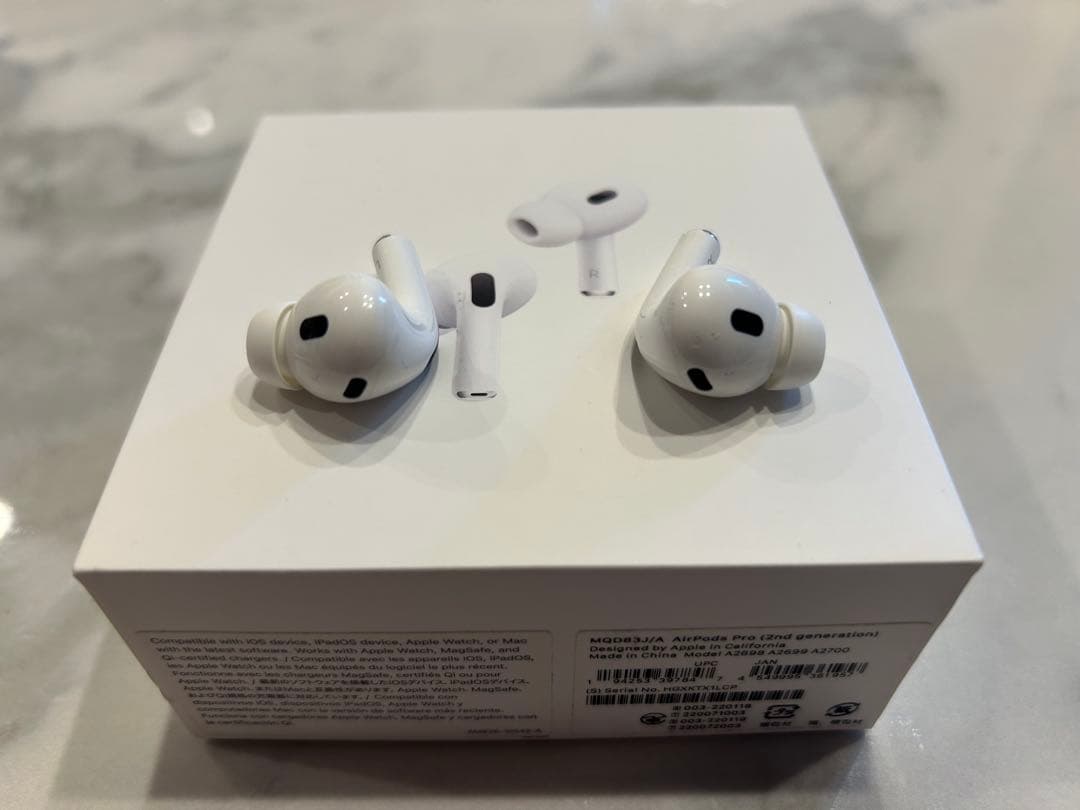 Apple AirPods Pro 2 本体　Lightning