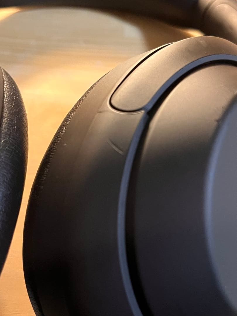 24　SONY　WH-1000XM4