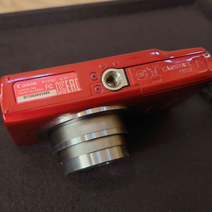 Canon IXY150 コンパクトデジタルカメラ レッド 付属品完備