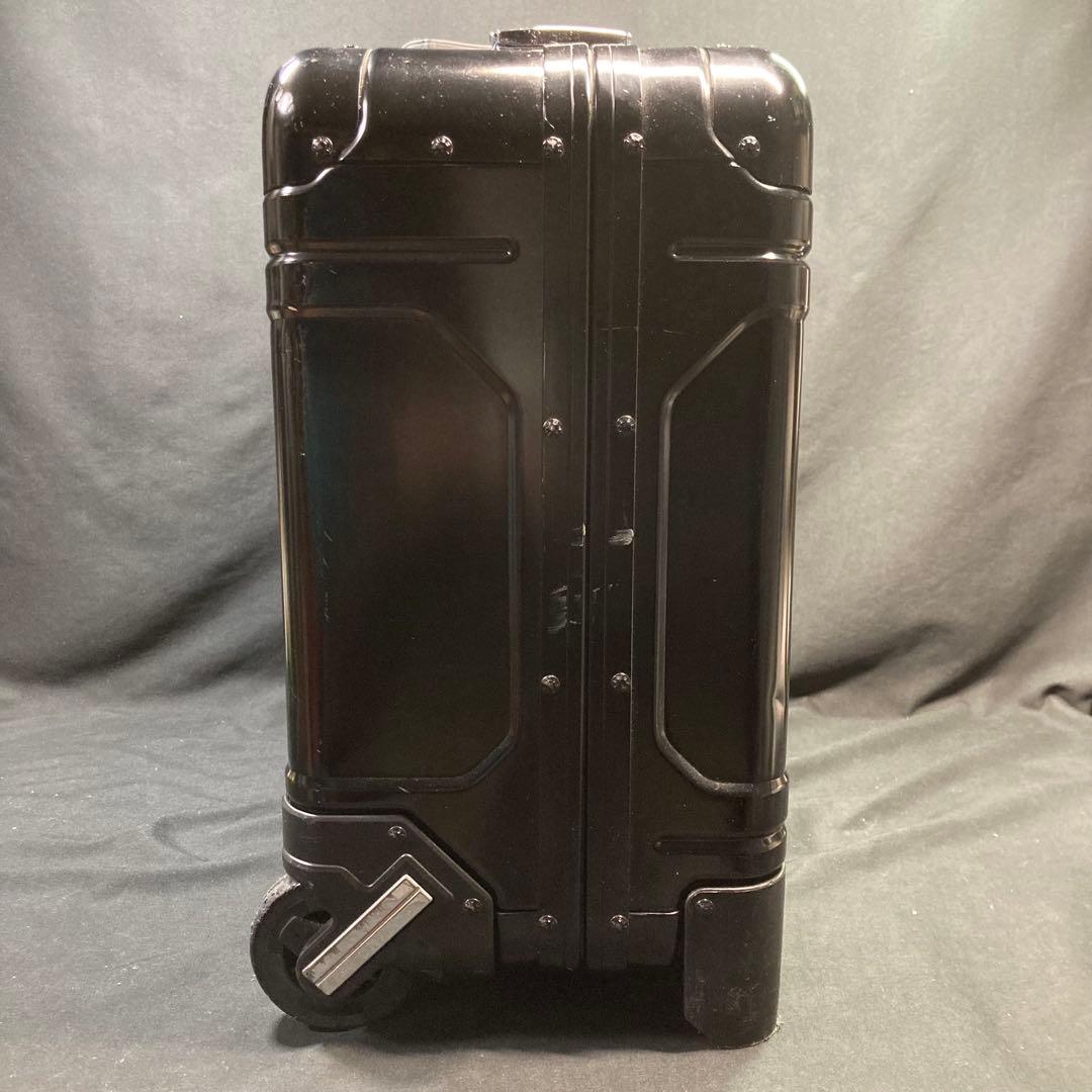 《ゼロハリバートン》キャリーケース ブラック 2輪 鍵なし