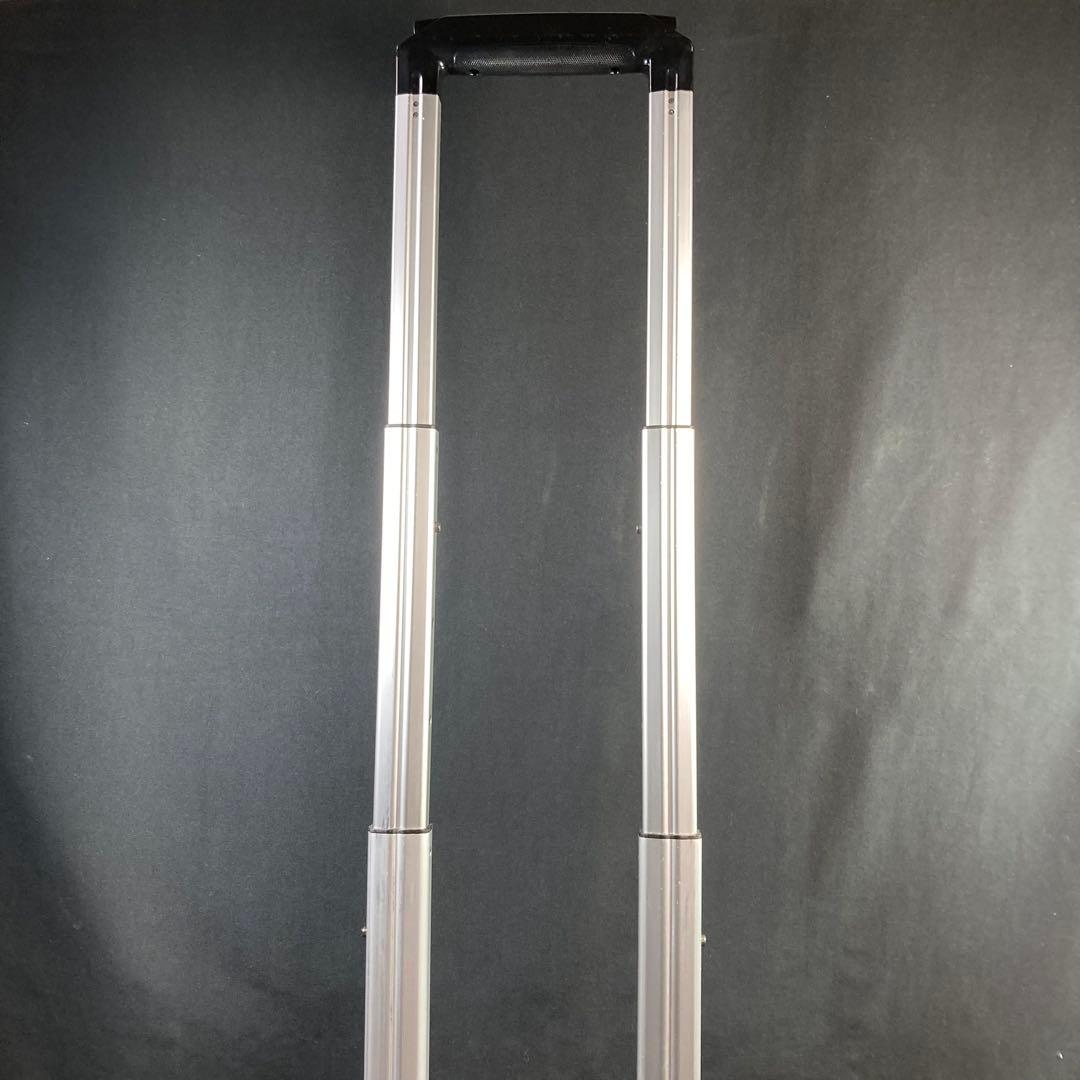 《ゼロハリバートン》キャリーケース ブラック 2輪 鍵なし