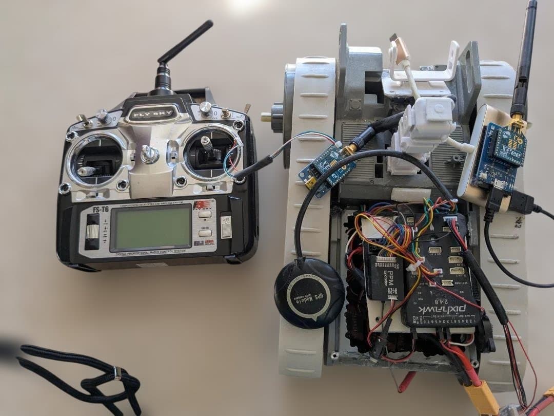 GPS 自律走行タンク　ジャンク(部品取り可)