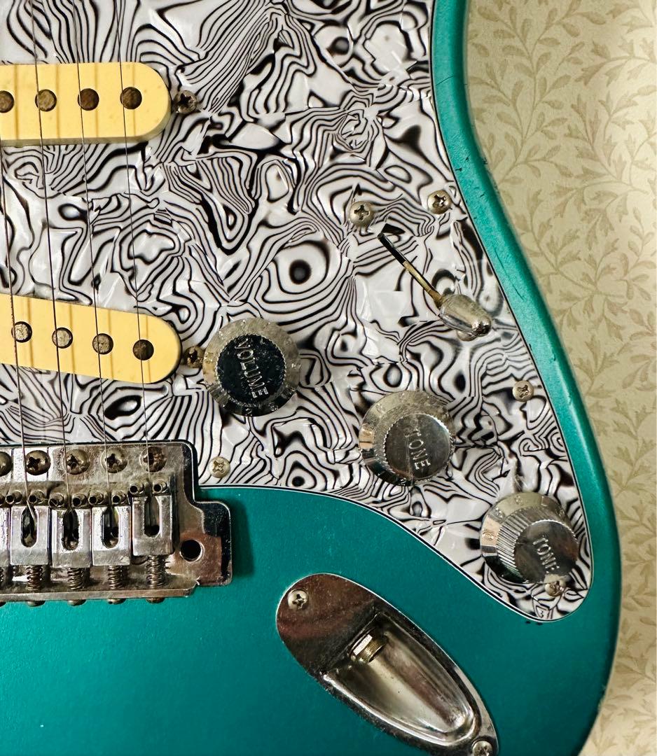 スクワイアbyフェンダー ストラトキャスター