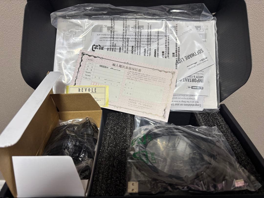 White限定カラー　LINE6 HX STOMP