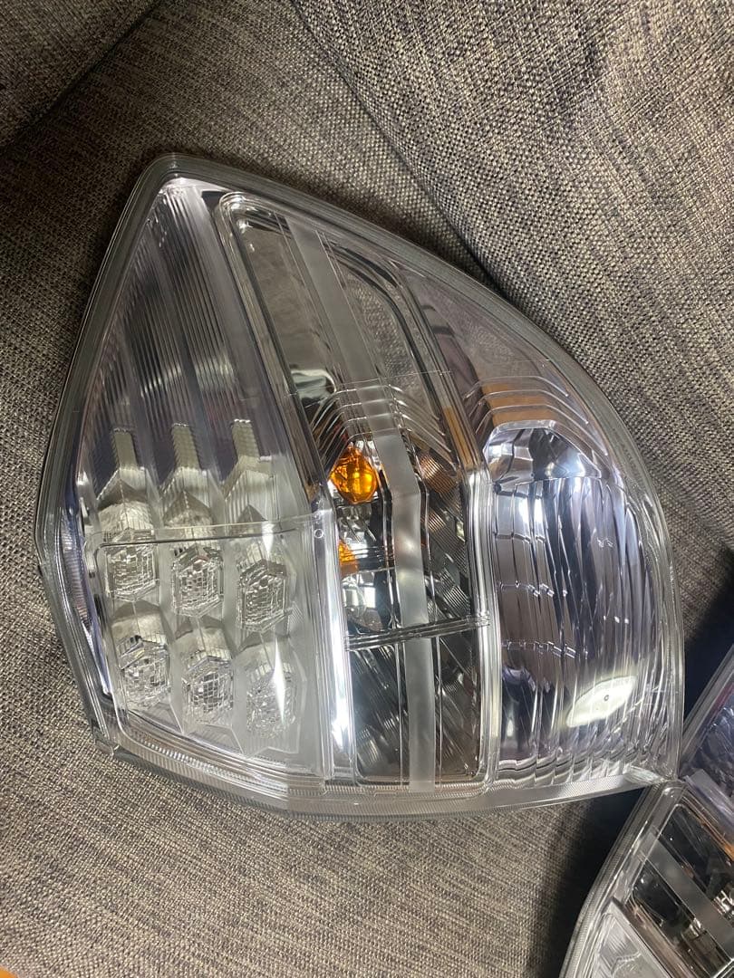 フィットハイブリッド GP1 テールランプ 左右セット