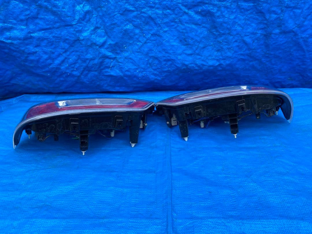 5AA-MH95S ワガンRテールライト 35603-63R01 クリア/レッド