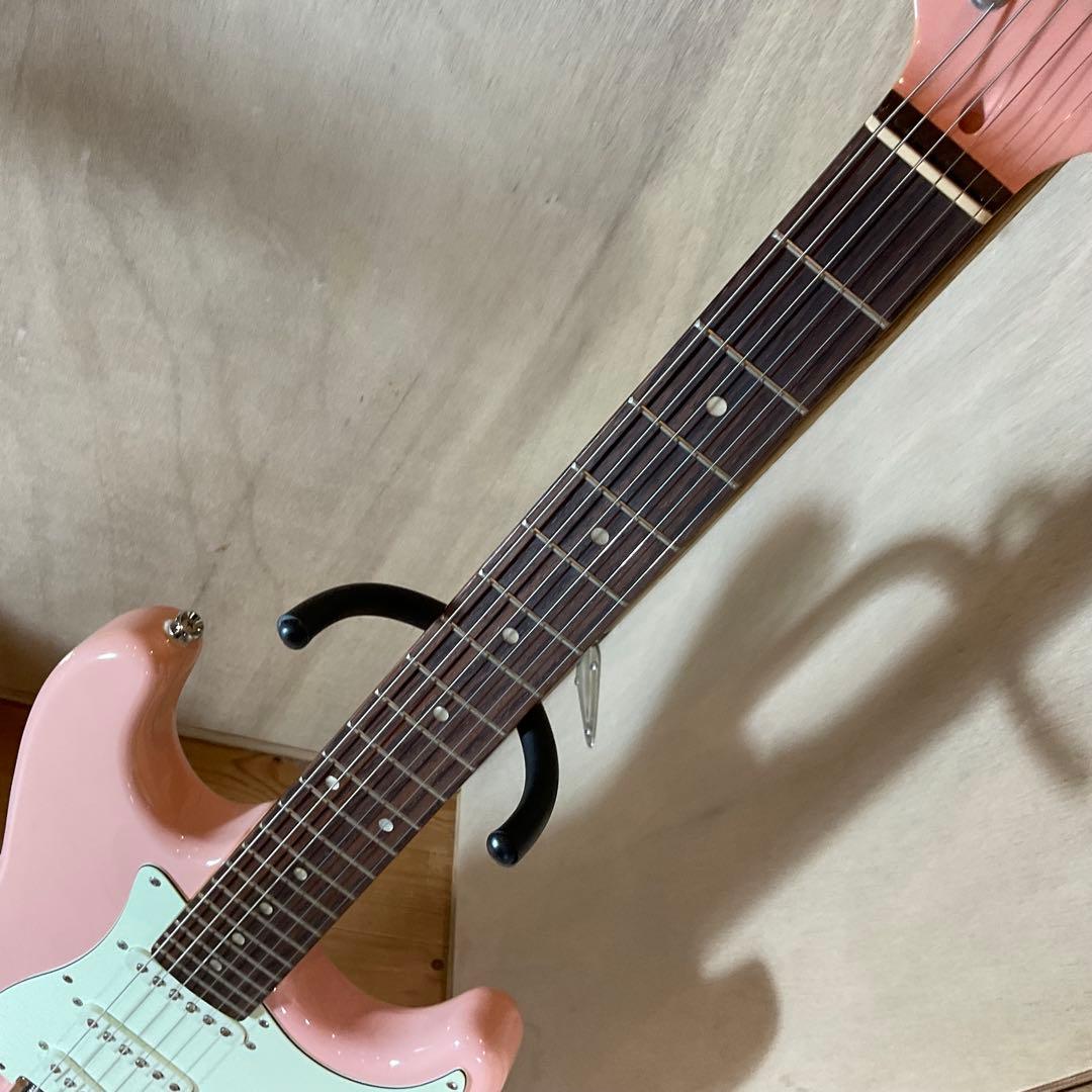 極美品！フェルナンデス エレキギター ストラトキャスター タイプ ピンク