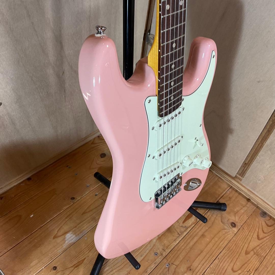 極美品！フェルナンデス エレキギター ストラトキャスター タイプ ピンク