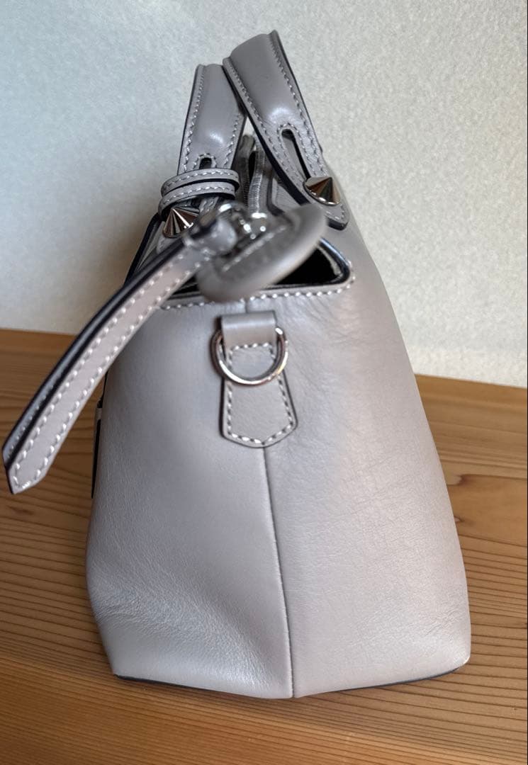 FENDI バイザウェイ　ミディアム