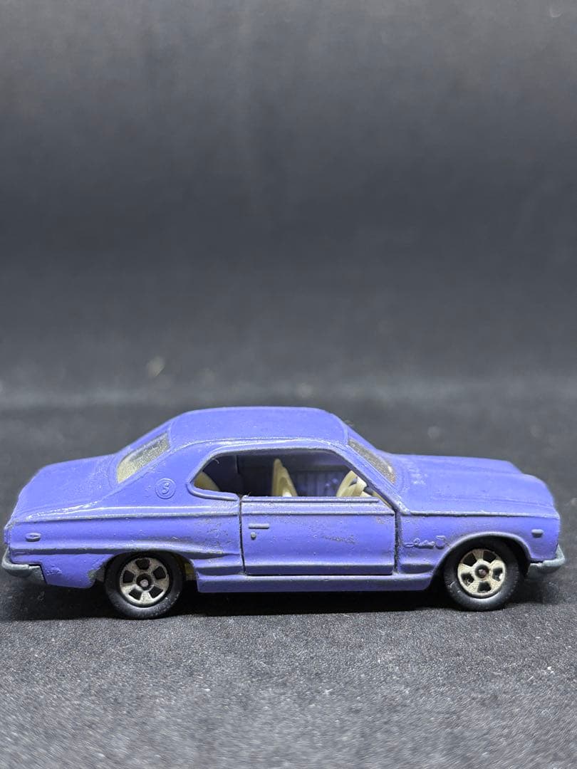 トミカ 日本製 No.21 ニッサン スカイライン HT2000GT 初期カラー