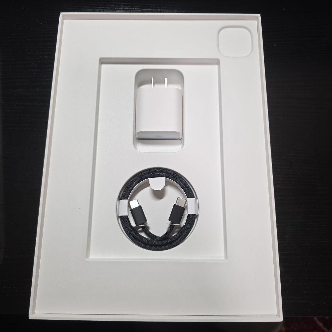 Apple11インチiPadProM4　512GB　WI-FIモデル容量100%