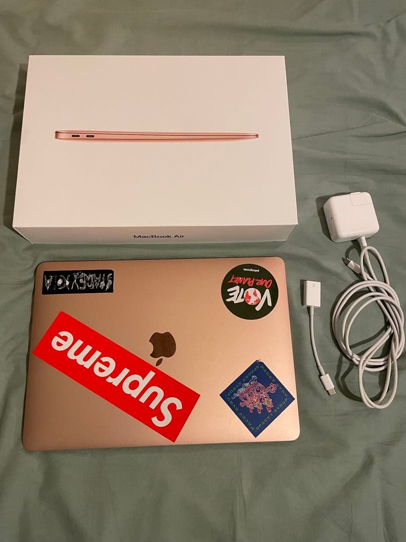 値下げ！13インチMacBook Air 箱説明書付 別売りUSBケーブル付