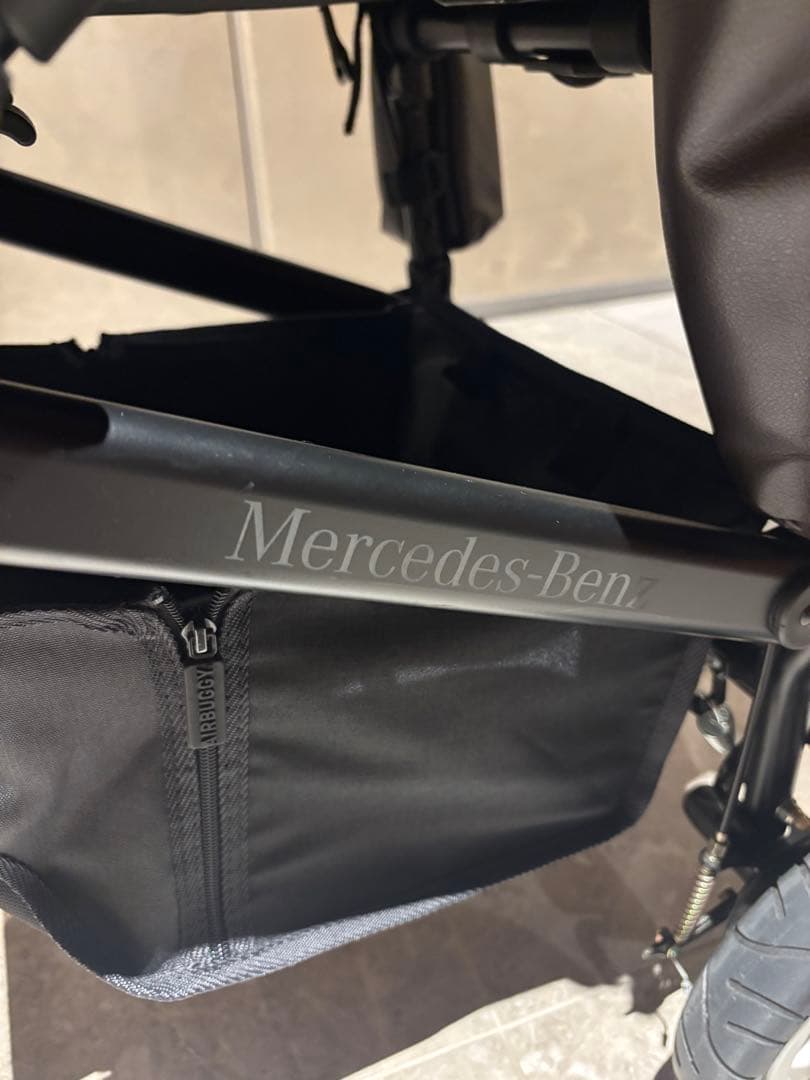 メルセデス・ベンツ AIRBUGGY DOME3 L カート（便利な付属品付き）