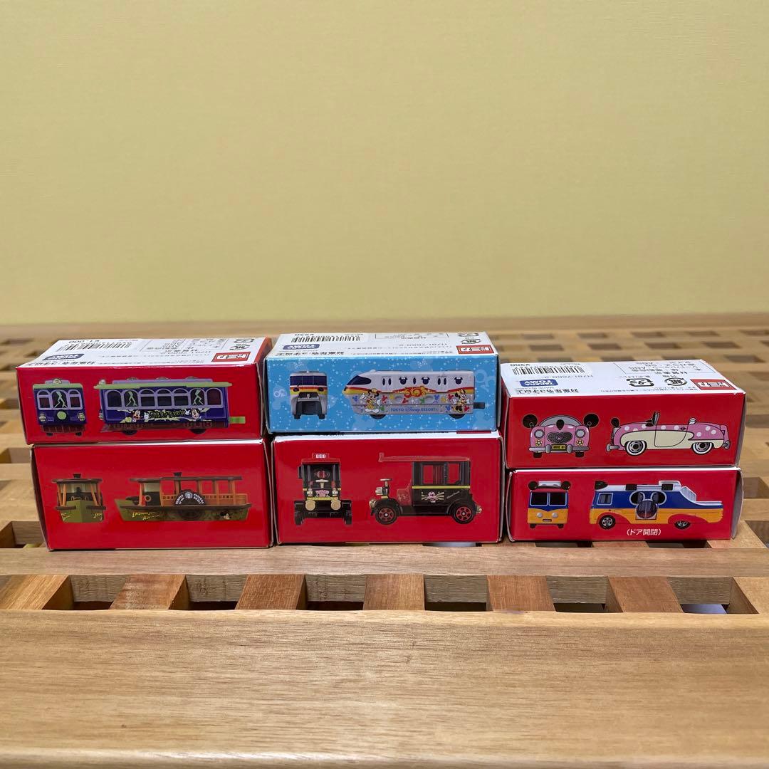 トミカ　ディズニーヴィークルコレクションセット！
