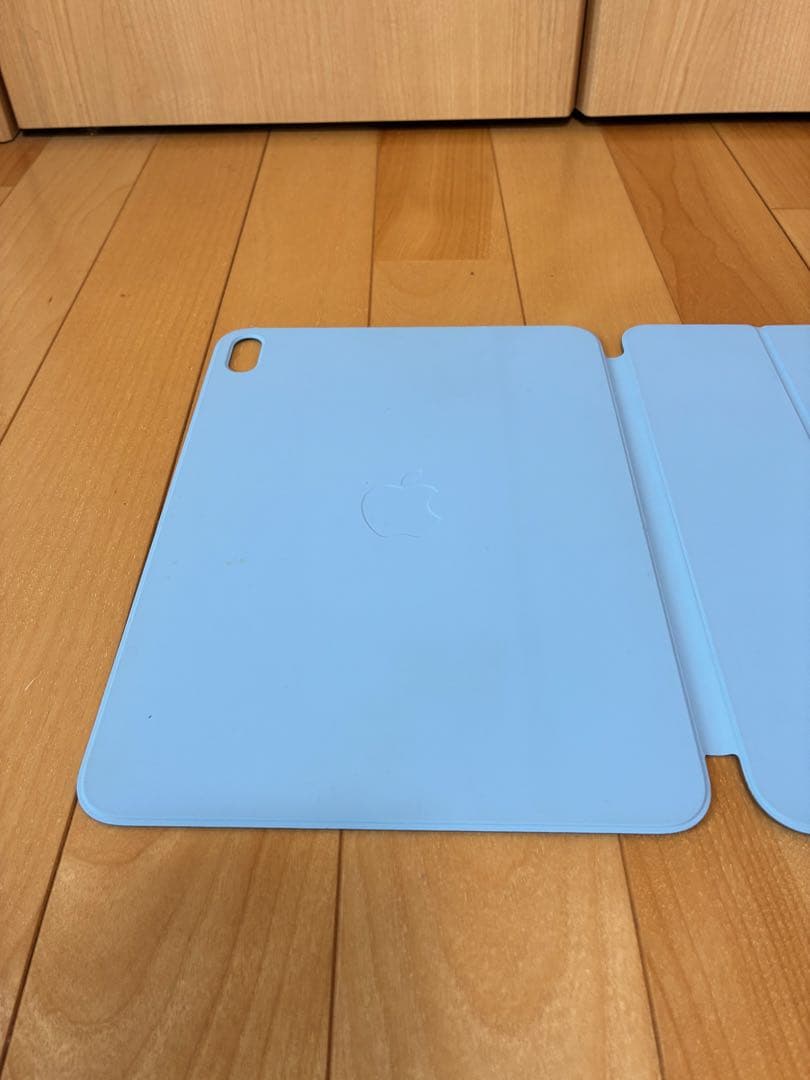 iPad(第10世代) シルバー Wi-Fi 64GB 純正カバー付