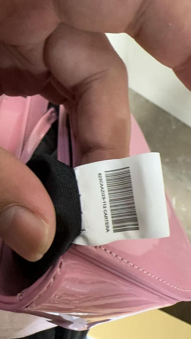 DIESEL ショルダーバッグ ピンクモデル／ブランドロゴはピンク