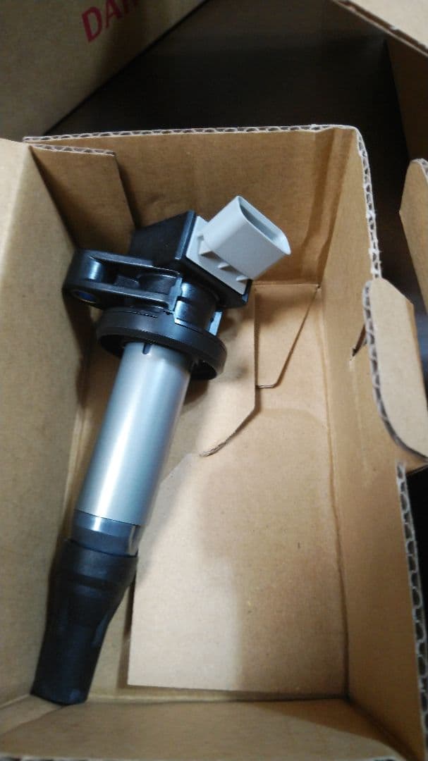 コマ　ダイハツ純正、イグニッションコイルセット