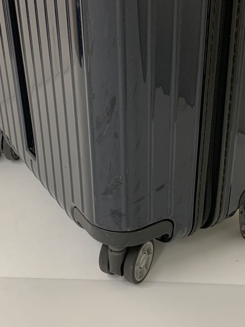 RIMOWA リモワ 37Lサルサ 4輪