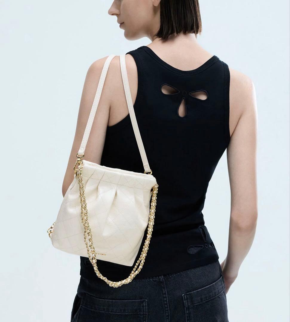 CHARLES & KEITH Duo チェーンハンドルツーベイバックパック