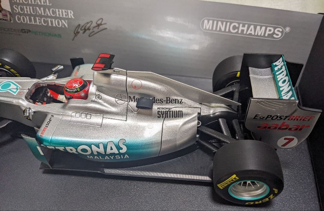 ミニカー MINICHAMPS M.SCHUMACHER SHOWCAR 2011