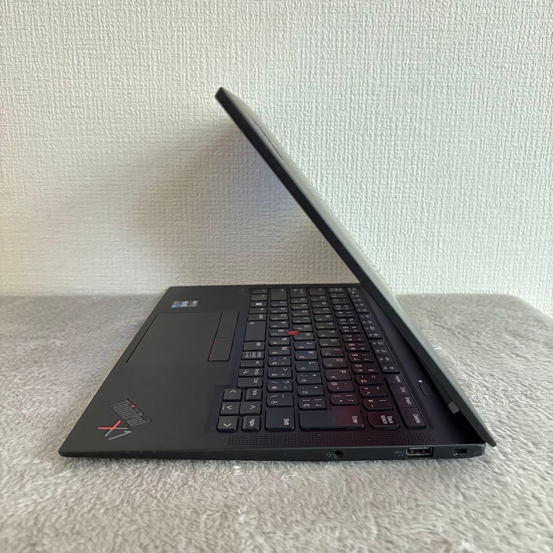 THINKPAD X1 CARBON 高級ノート型PC i5 12世代 16