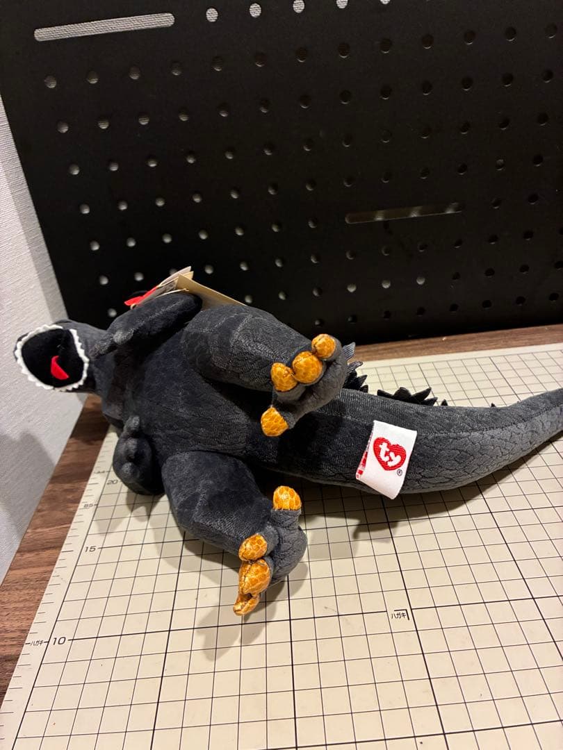 ゴジラ　キングギドラ　ぬいぐるみ