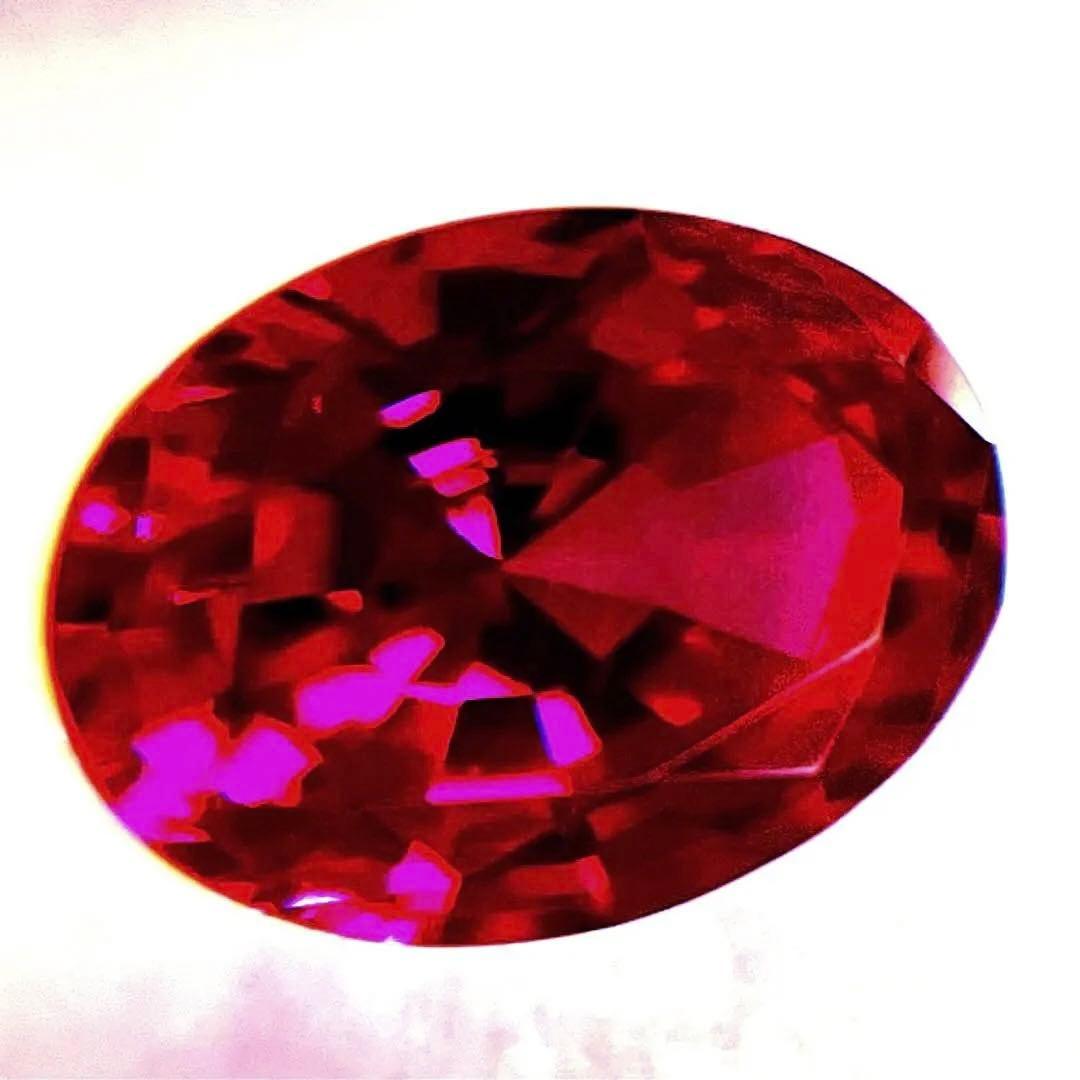 最高級 京セラ クレサンベール 1.65ct 理想的なルビールース真紅の煌き❣️