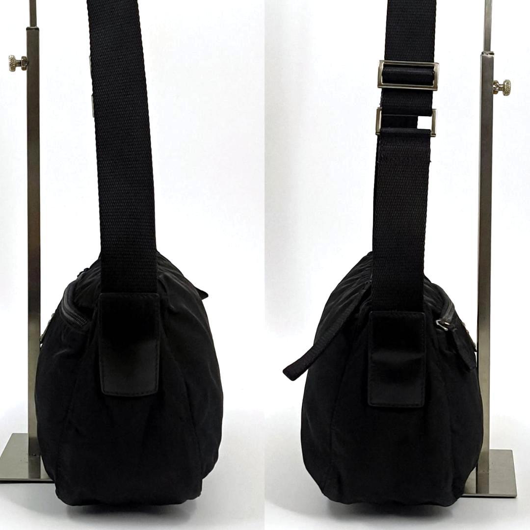 人気✨プラダ ショルダーバッグ カメラバッグ　三角ロゴ ナイロン 　レザー 黒