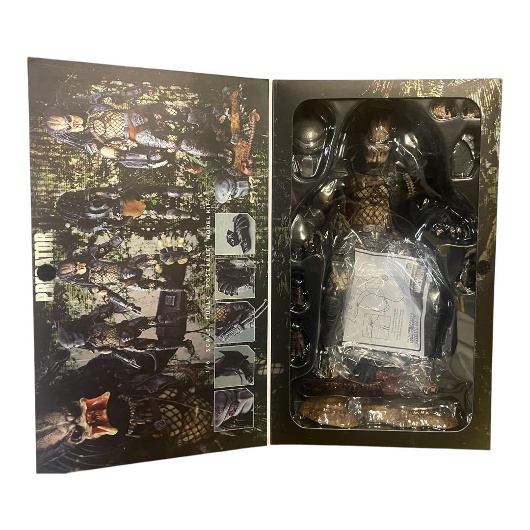 ホットトイズ ジャングルハンター プレデター