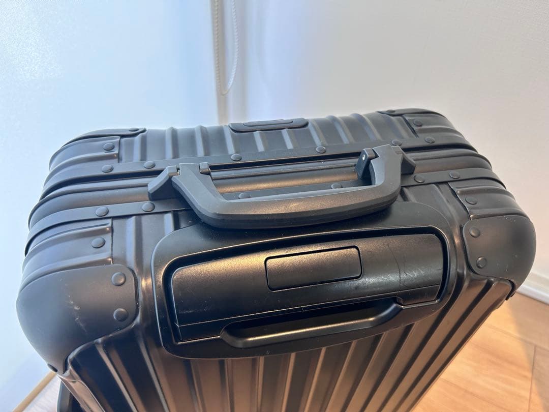 リモワ rimowa トパーズ　ステルス アルミニウム キャリーケース ブラック