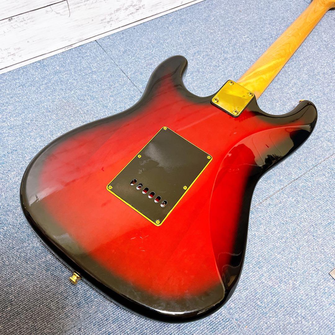 ノーブランド エレキギター ゴールド仕様 ストラトキャスター