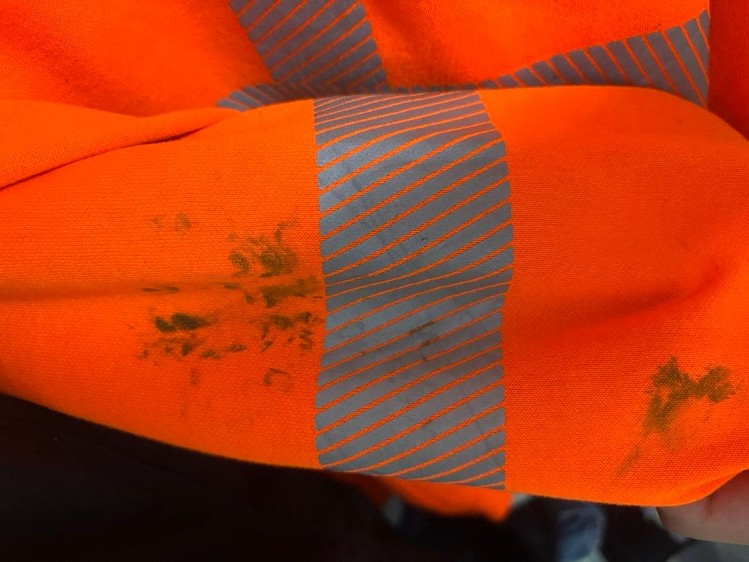 Carhartt オレンジ フードジャケット M