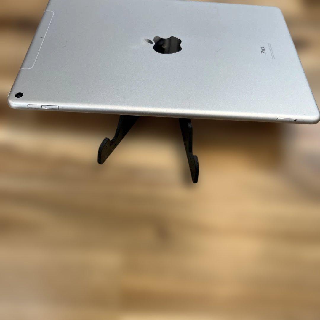 M834 SIMフリー　ipad Air 第三世代　64GB