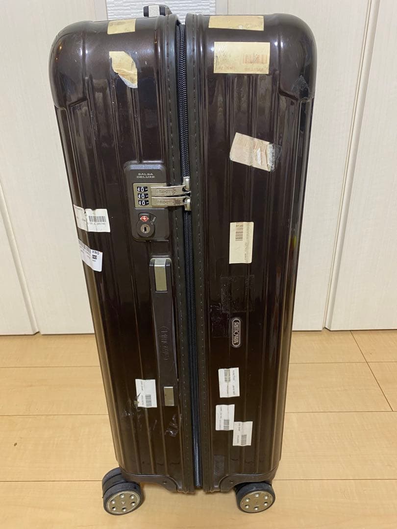 リモワ　サルサデラックス4輪
