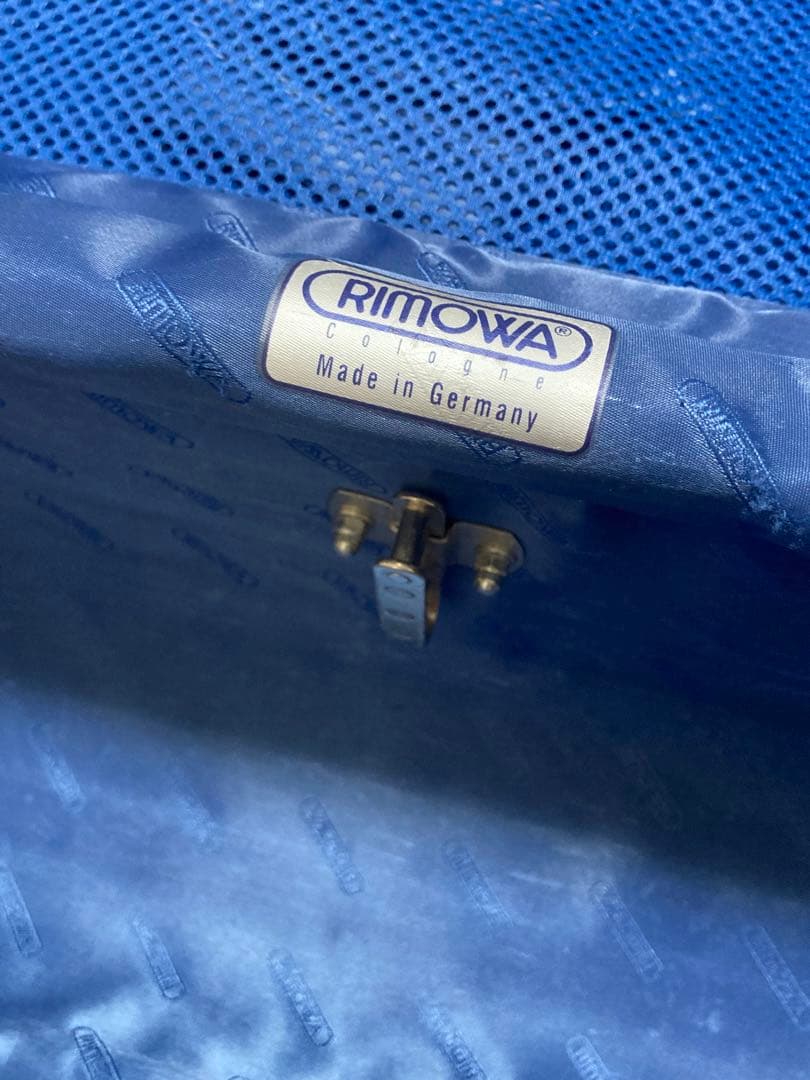 リモワ　スーツケース シルバー アルミ製 RIMOWA