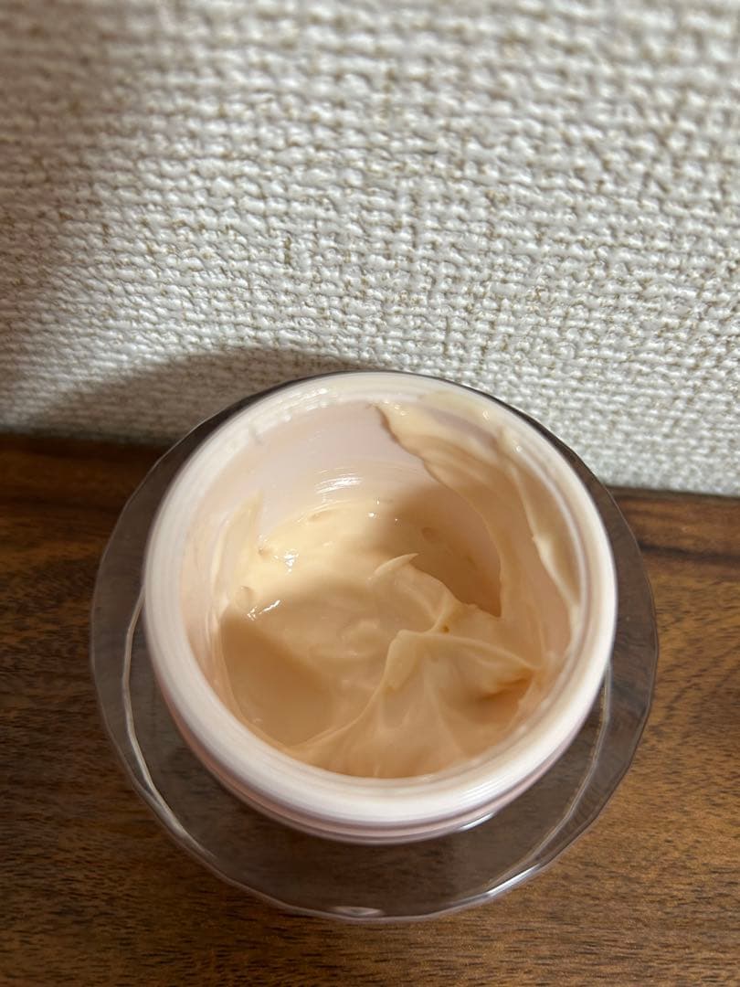 NOEVIR スペチアーレローション・クリーム