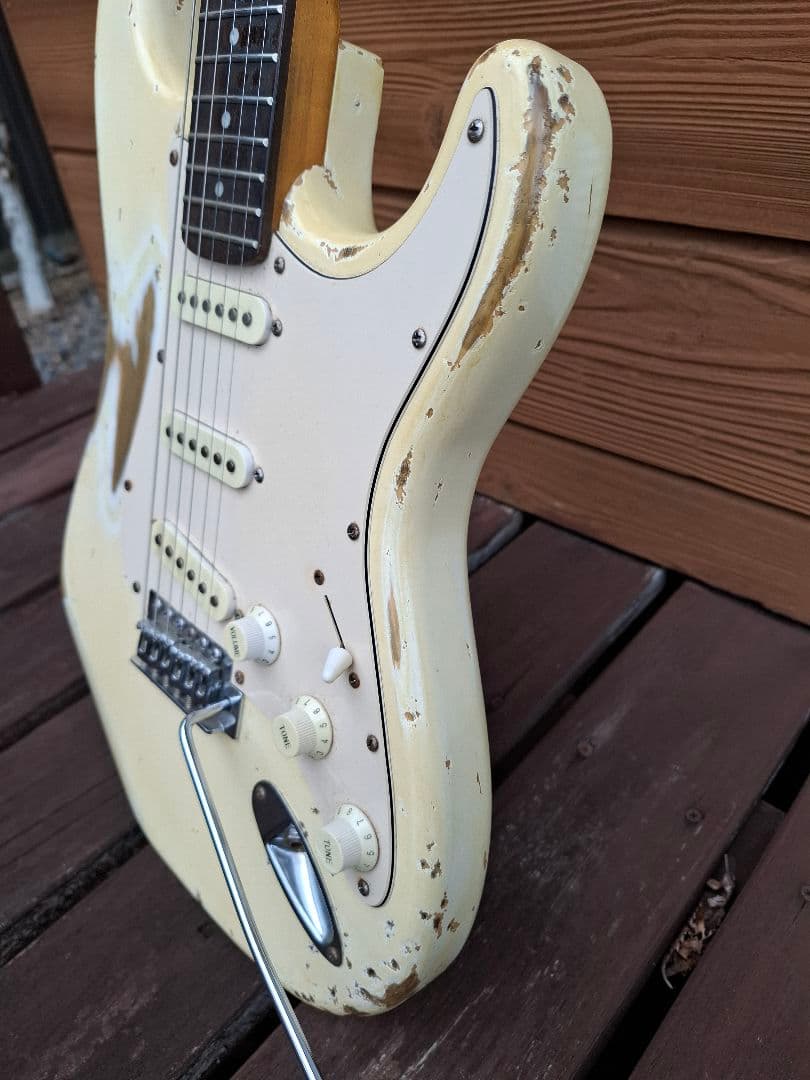 レリック ストラトキャスター(ノーブランド)今ならハードケース付き　送料込み