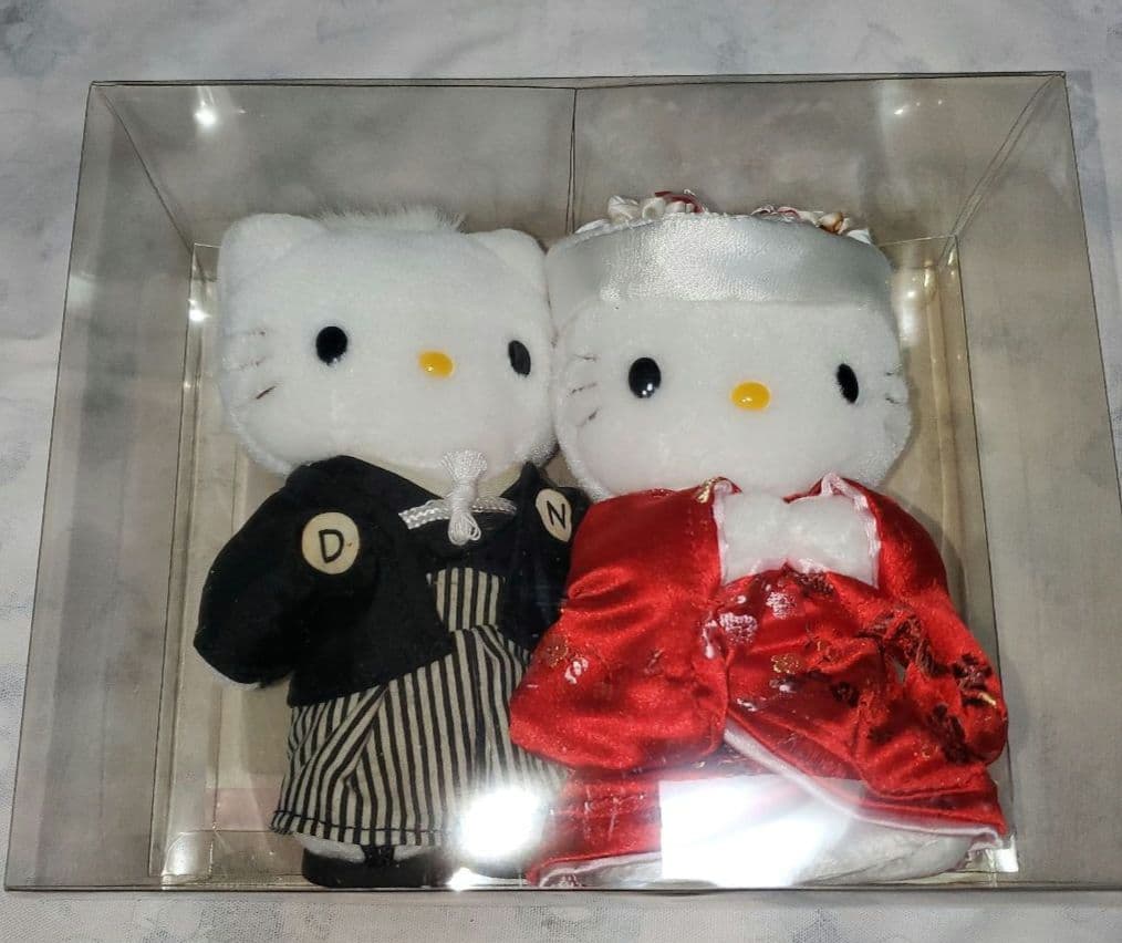 ハローキティウェディングドール