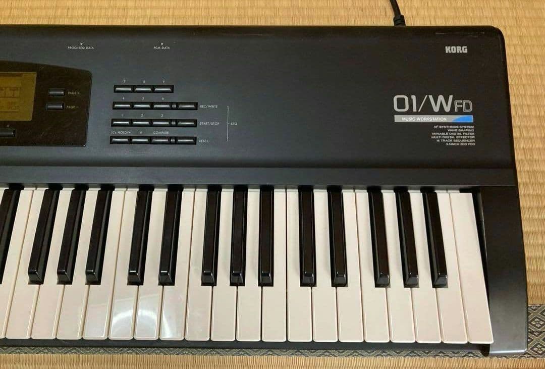 KORG 01/W FD シンセサイザー キーボード コルグ
